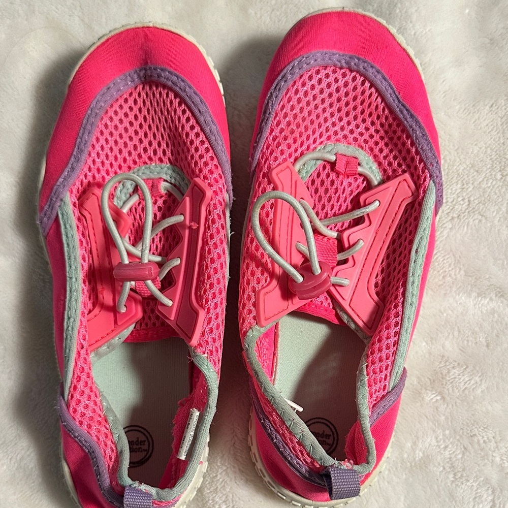 Wonder Nation Pink and Purple Kids Water Shoes